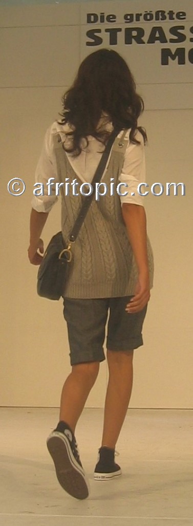 ../Images/krefash3 058b.jpg